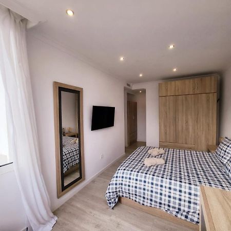 Stylish 3 Bedroom Penthouse In Marbella Centre With Large Pool Close To The Beach エクステリア 写真
