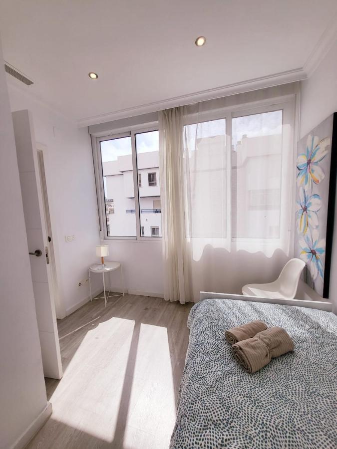 Stylish 3 Bedroom Penthouse In Marbella Centre With Large Pool Close To The Beach エクステリア 写真